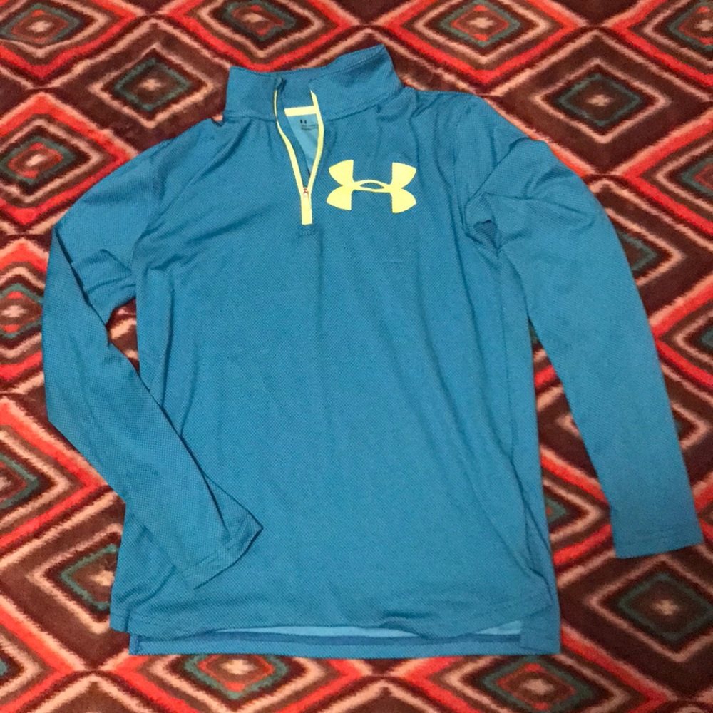 Under armor longsleeve workout pullover tee